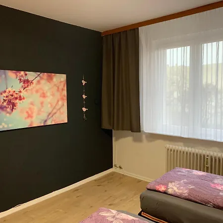 Just - Fuer Bis Zu 12 Personen