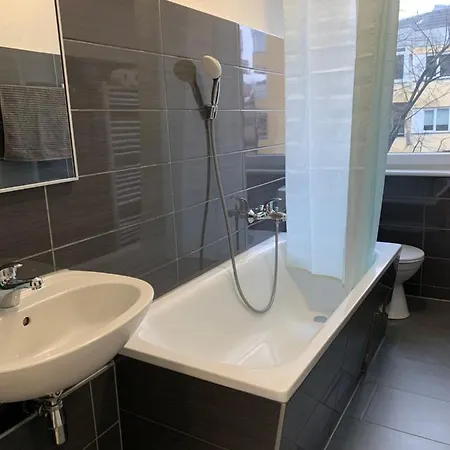 Just - Fuer Bis Zu 12 Personen Apartment *