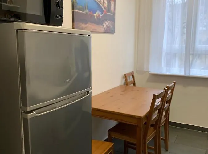 Just - Für Bis Zu 12 Personen * Berlín